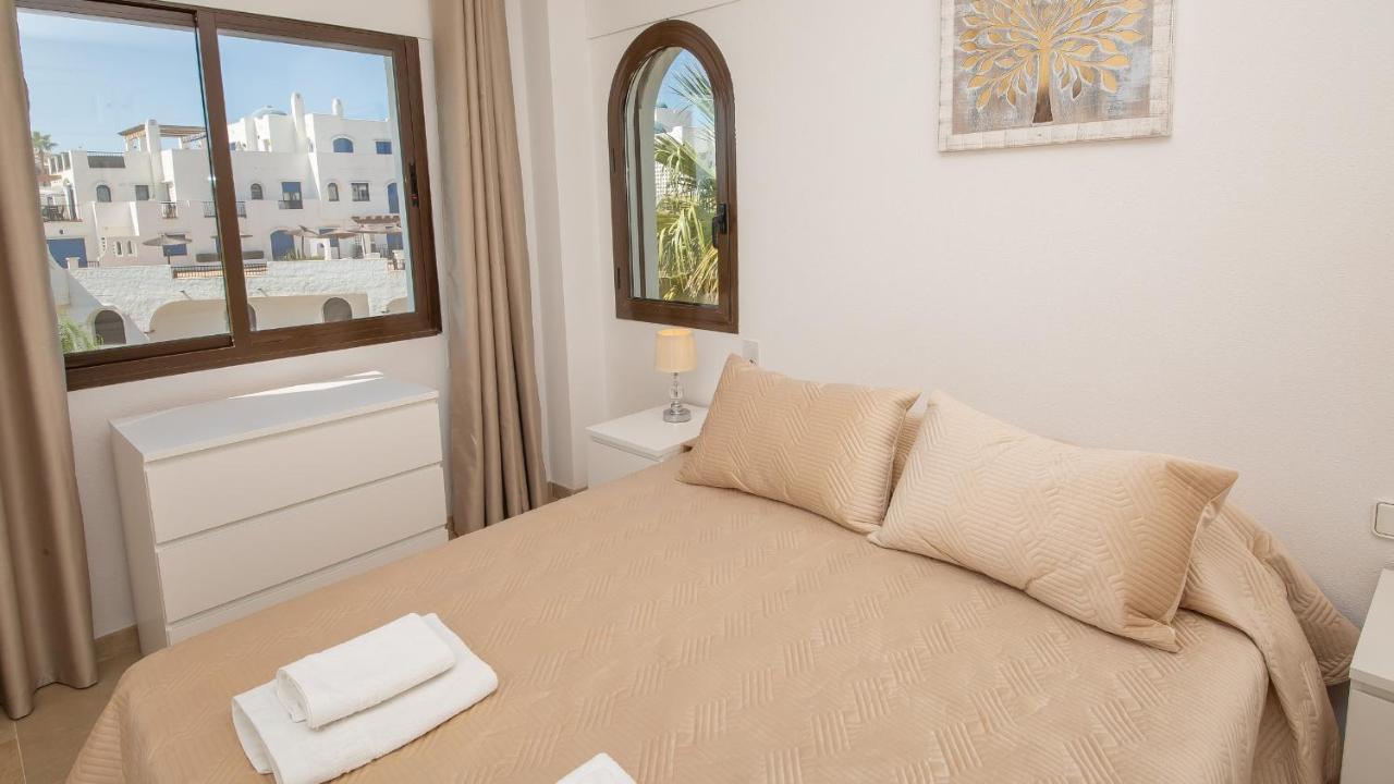 Lovely 2-Bed Apartment In Marina De La Duquesa Castillo de Sabinillas Esterno foto