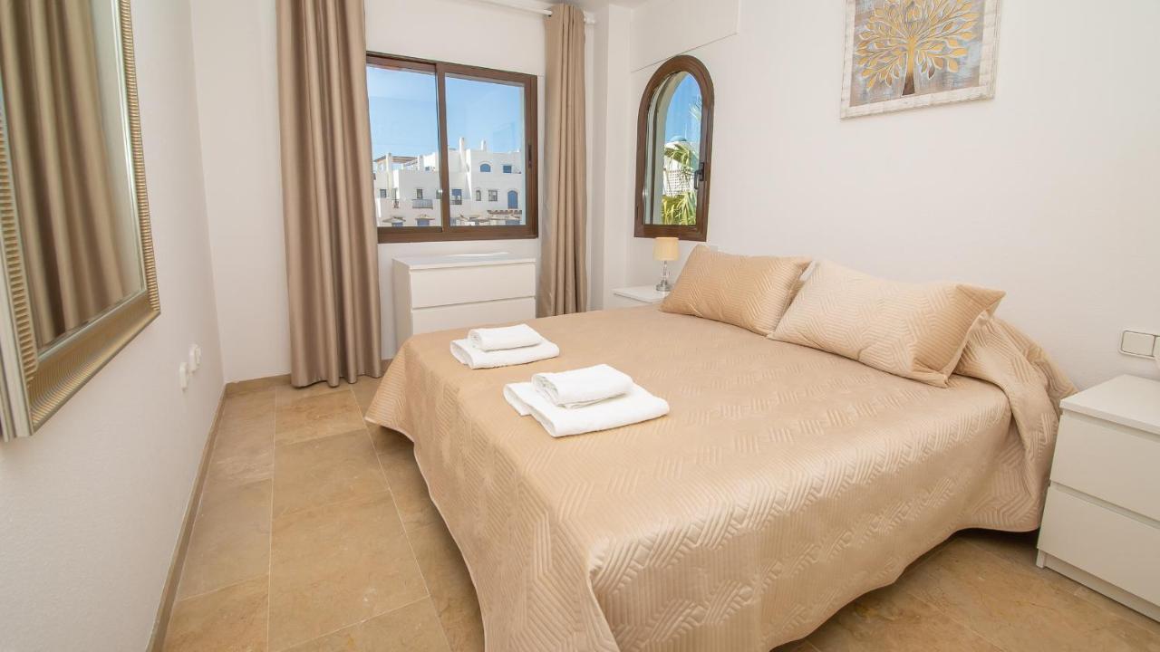 Lovely 2-Bed Apartment In Marina De La Duquesa Castillo de Sabinillas Esterno foto